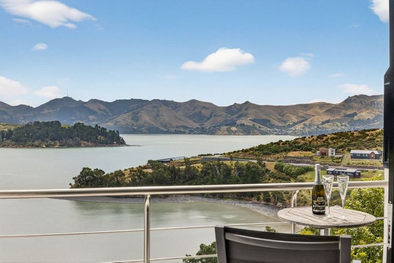 Photo of property in 29 Bayview Road, Charteris Bay, Lyttelton, 8971
