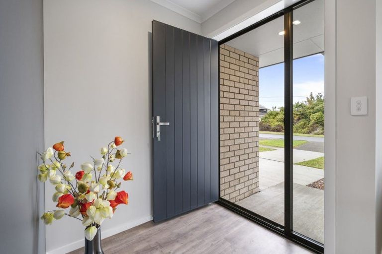 Photo of property in 13 Purcell Street, Foxton, 4814