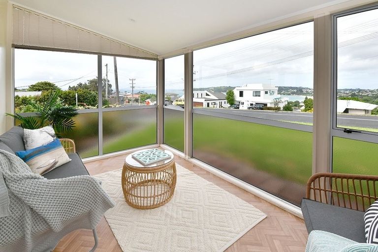 Photo of property in 64 Stanmore Bay Road, Stanmore Bay, Whangaparaoa, 0932