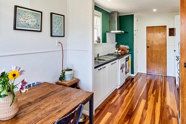 Photo of property in 49a Piko Street, Titahi Bay, Porirua, 5022