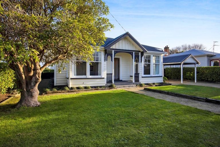 Photo of property in 120 Manawapou Road, Hawera, 4610