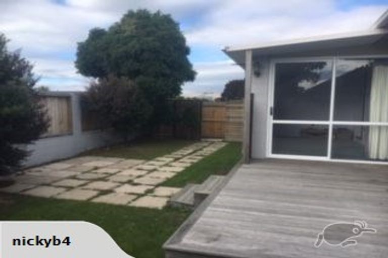 Photo of property in 11 Thurso Place, New Brighton, Christchurch, 8083