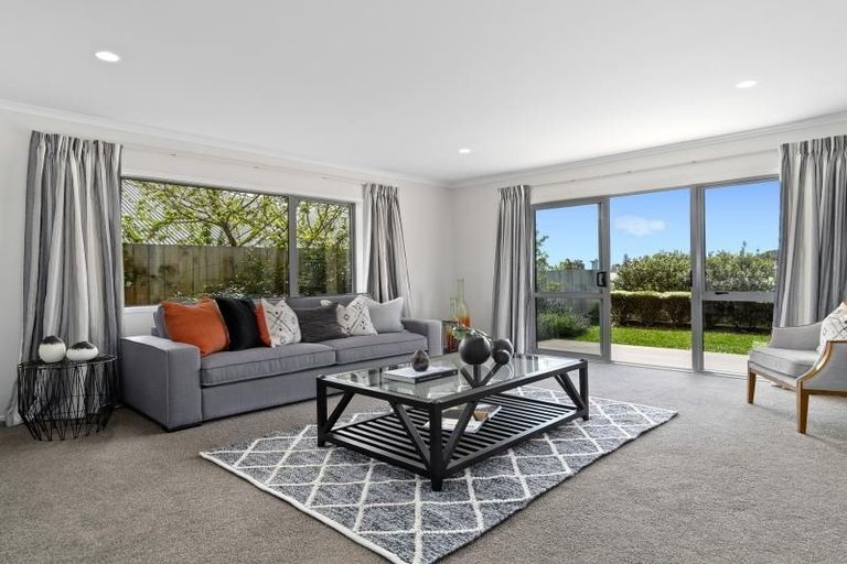 Photo of property in 156 Oteki Park Drive, Welcome Bay, Tauranga, 3112