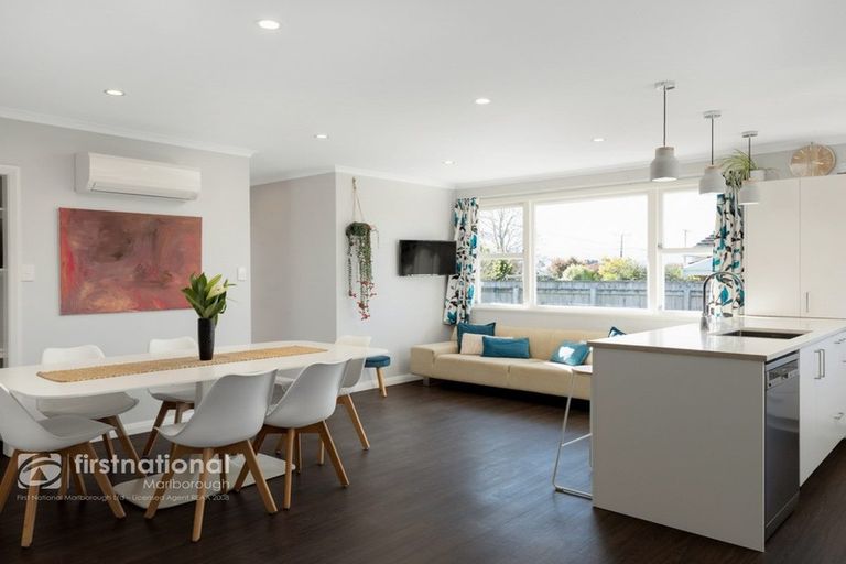 Photo of property in 123 Howick Road, Redwoodtown, Blenheim, 7201