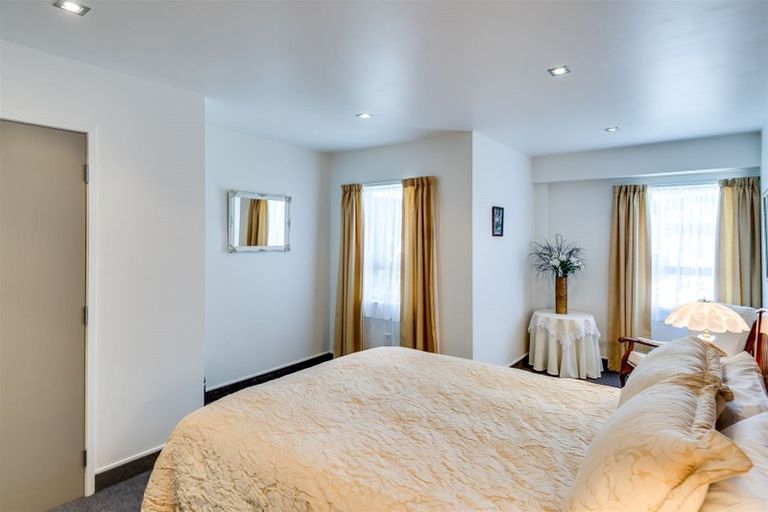 Photo of property in 90 Simla Avenue, Havelock North, 4130