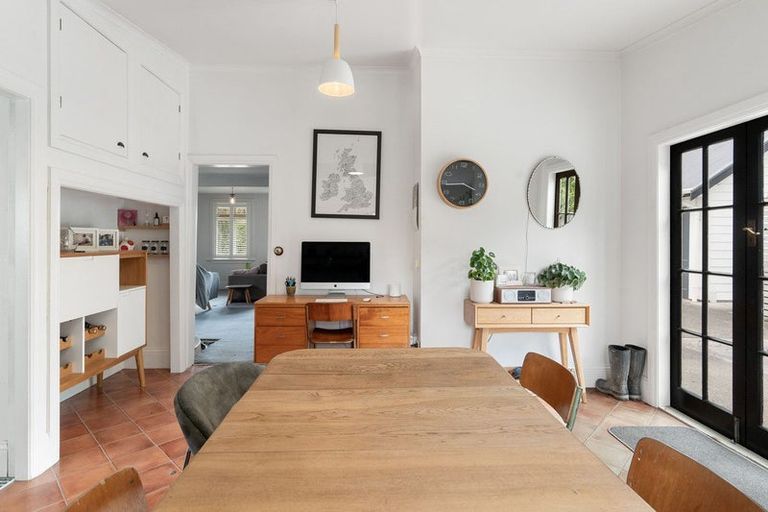 Photo of property in 3 Cologne Street, Martinborough, 5711