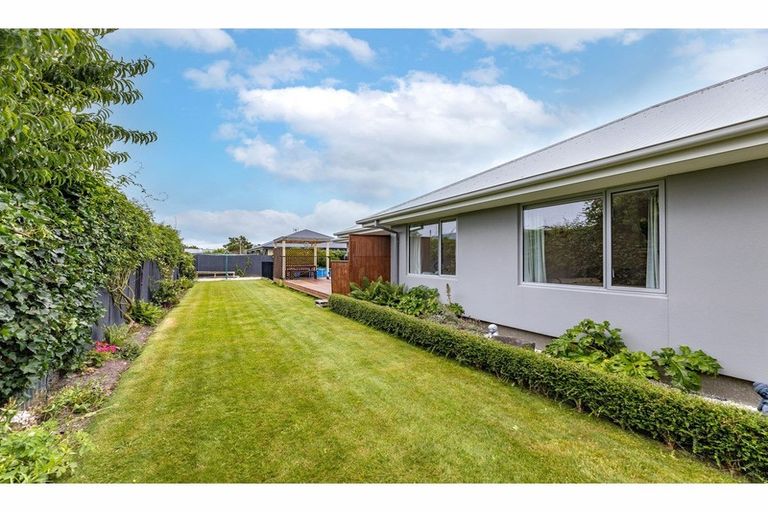 Photo of property in 132 Beach Road, North New Brighton, Christchurch, 8083