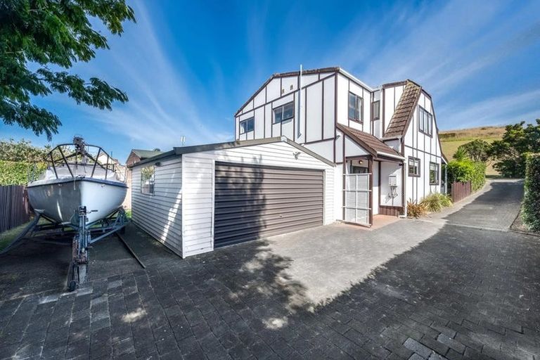 Photo of property in 169 Gills Road, Half Moon Bay, Auckland, 2014