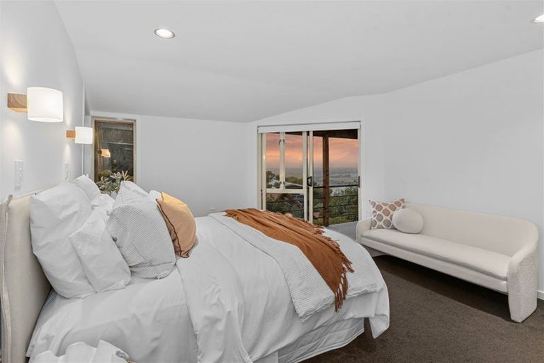 Photo of property in 239 Cannon Hill Crescent, Mount Pleasant, Christchurch, 8081