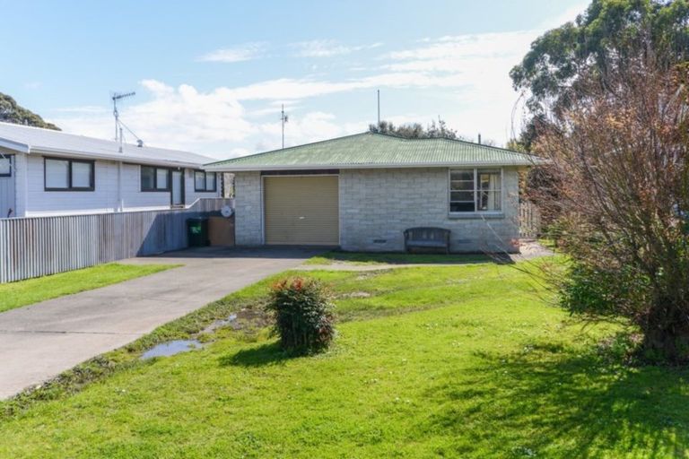 Photo of property in 7 Kuku Street, Te Awanga, 4102