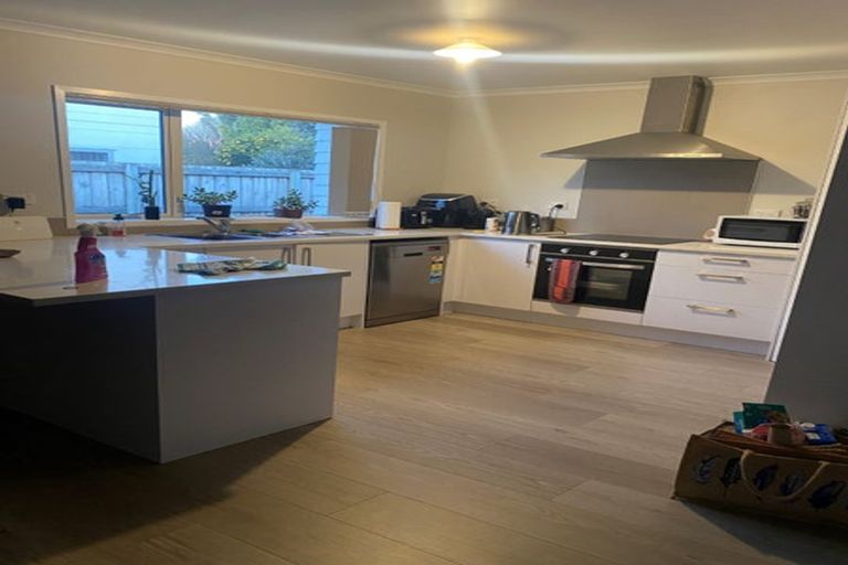 Photo of property in 14a Scott Road, Papakura, 2110