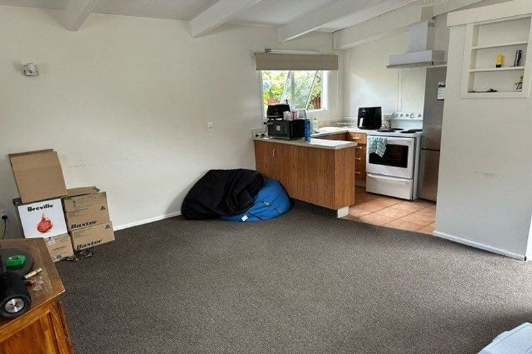 Photo of property in 15 Arawhata Road, Paraparaumu, 5032