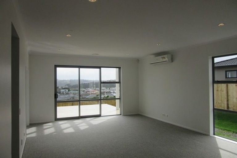 Photo of property in 13 Mauku Lane, Greenhithe, Auckland, 0632