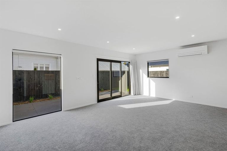 Photo of property in 1a Mcfaddens Road, St Albans, Christchurch, 8052