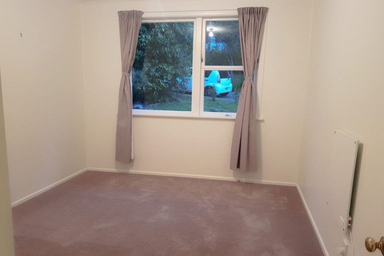 Photo of property in 73 Elmslie Road, Pinehaven, Upper Hutt, 5019