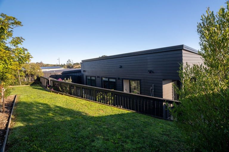 Photo of property in 31 Omahina Street, Raglan, 3225