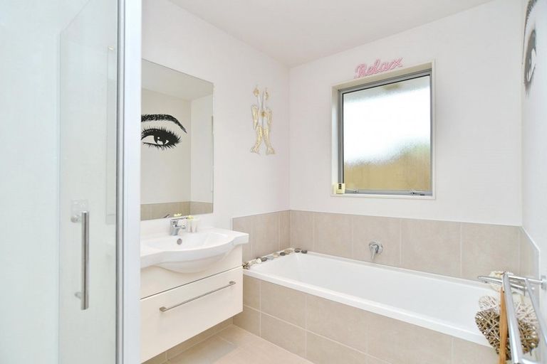 Photo of property in 16 Nga Tupuna Street, Pegasus, 7612