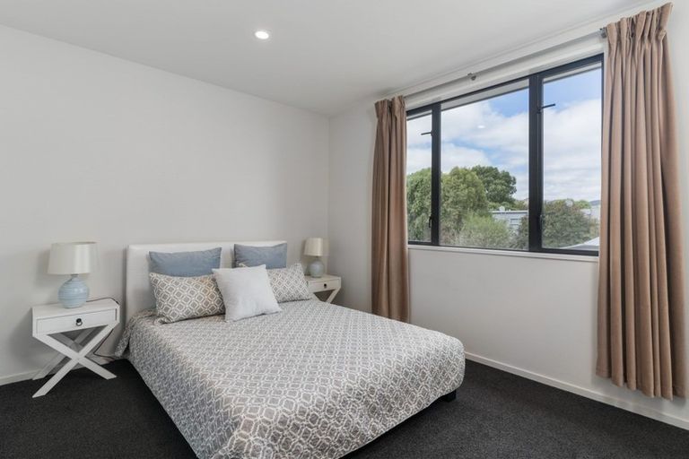 Photo of property in 8c Defoe Place, Waltham, Christchurch, 8023