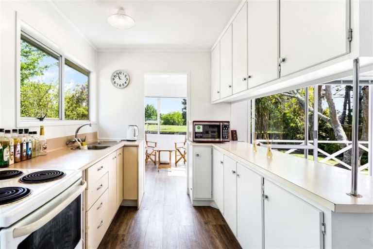 Photo of property in 2/322 Royal Road, Massey, Auckland, 0614