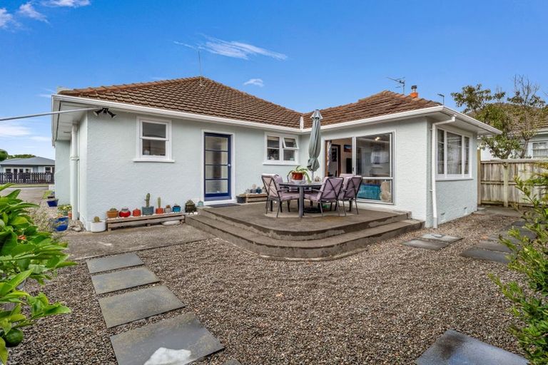 Photo of property in 25 Vernon Avenue, Takaro, Palmerston North, 4412
