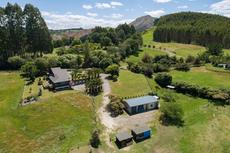 Photo of property in 4/864 Whangamata Road, Kinloch, Taupo, 3377