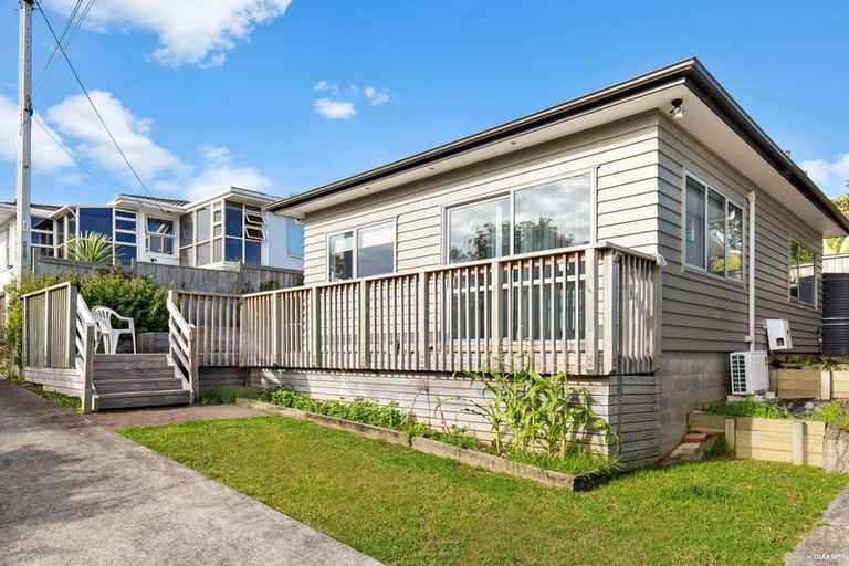 Photo of property in 44 Penzance Road, Mairangi Bay, Auckland, 0630