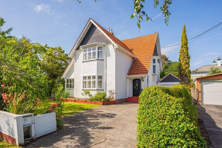 Photo of property in 4 Kent Road, Saint Johns Hill, Whanganui, 4501