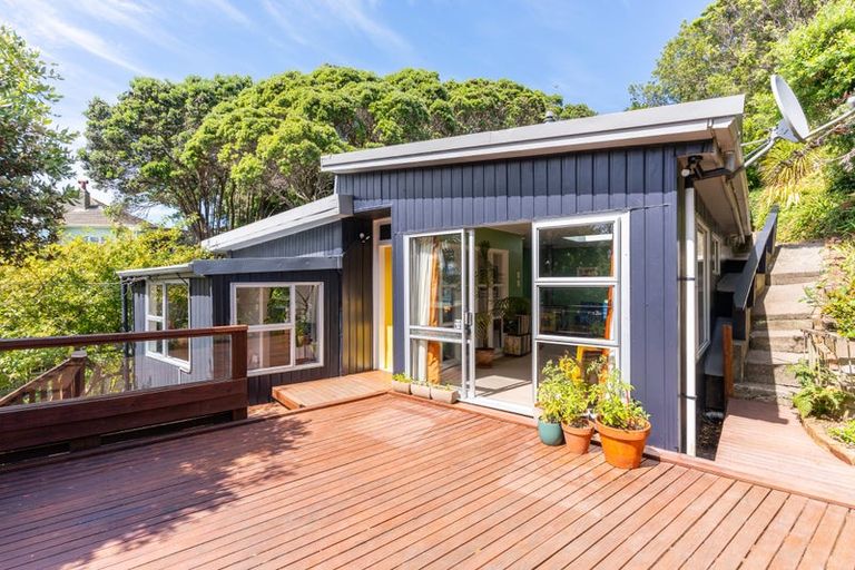 Photo of property in 38 View Road, Titahi Bay, Porirua, 5022