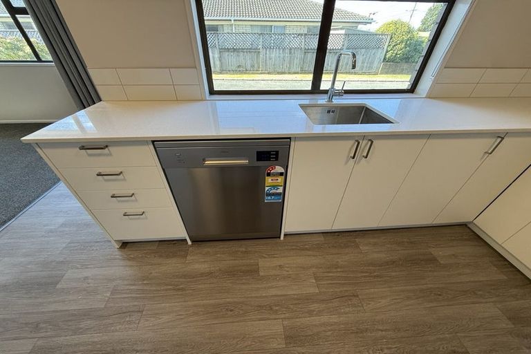 Photo of property in 24a Fairview Road, Western Heights, Rotorua, 3015