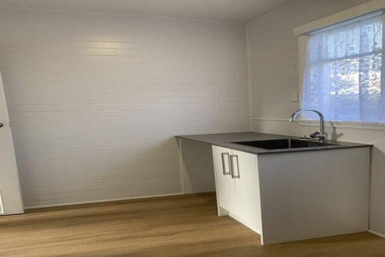 Photo of property in 72 Main North Road, Papanui, Christchurch, 8052