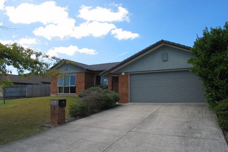 Photo of property in 14 Bibury Avenue, Henderson, Auckland, 0612