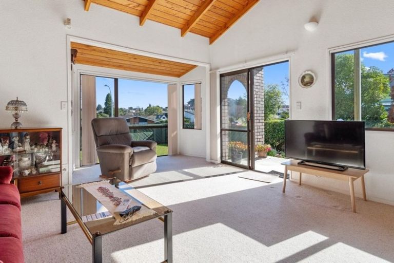 Photo of property in 49 Townhead Crescent, Bethlehem, Tauranga, 3110