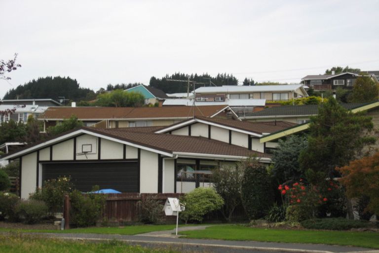 Photo of property in 24 Kinmont Crescent, Kinmont Park, Mosgiel, 9024