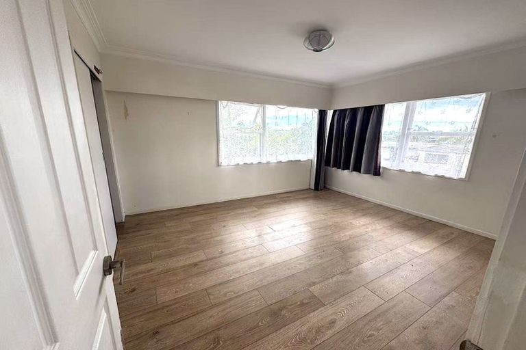 Photo of property in 5 Olena Avenue, Sunnyhills, Auckland, 2010