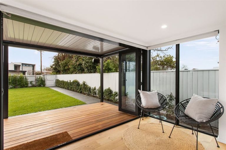 Photo of property in 20 Wairarapa Terrace, Merivale, Christchurch, 8014