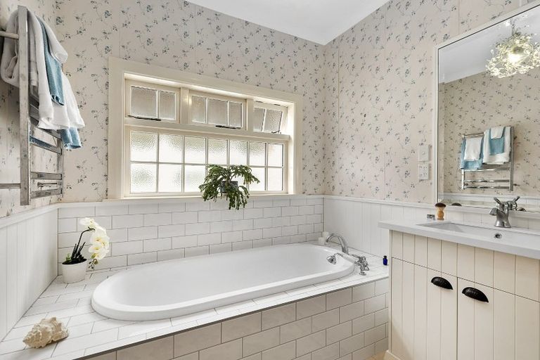 Photo of property in 522 Evans Bay Parade, Hataitai, Wellington, 6021