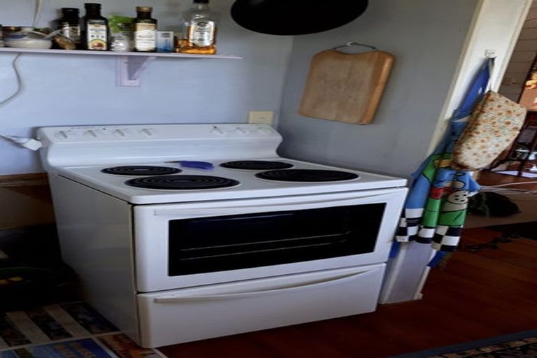 Photo of property in 5 Opahi Bay Road, Mahurangi West, Warkworth, 0983