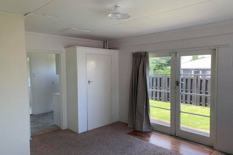 Photo of property in 3/83 Sylvan Avenue, Northcote, Auckland, 0627