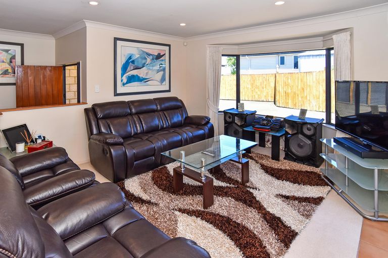 Photo of property in 548a Weymouth Road, Weymouth, Auckland, 2103