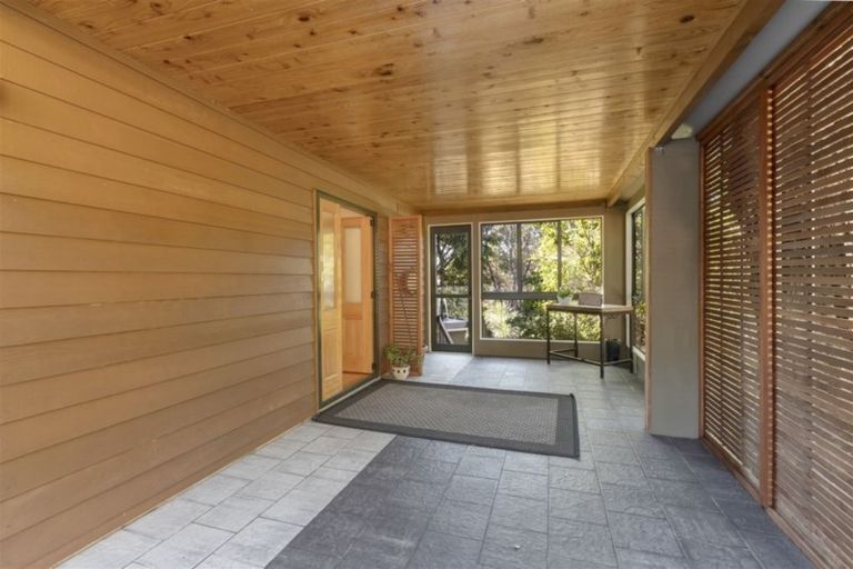 Photo of property in 24a Seaview Avenue, Northcote, Auckland, 0627