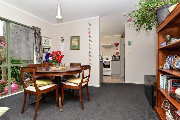 Photo of property in 27 Queens Avenue, Frankton, Hamilton, 3204