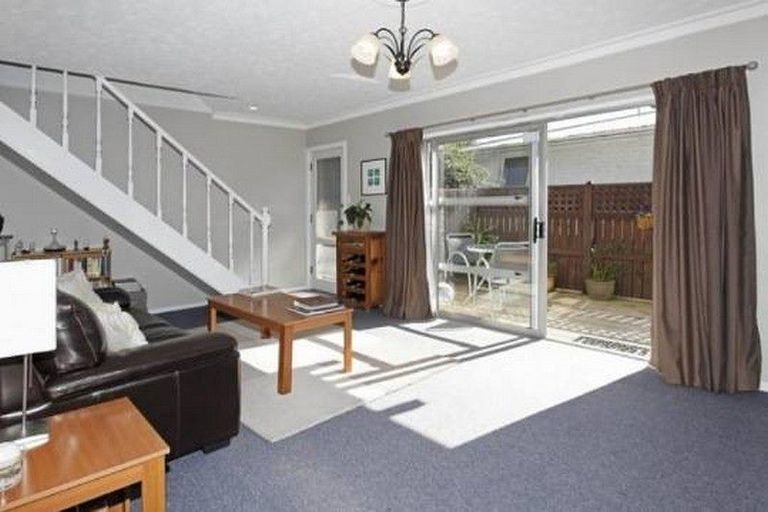 Photo of property in 1/491 Barbadoes Street, Edgeware, Christchurch, 8013