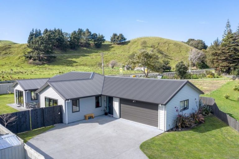 Photo of property in 36 Hamilton Drive, Wainui, Gisborne, 4010