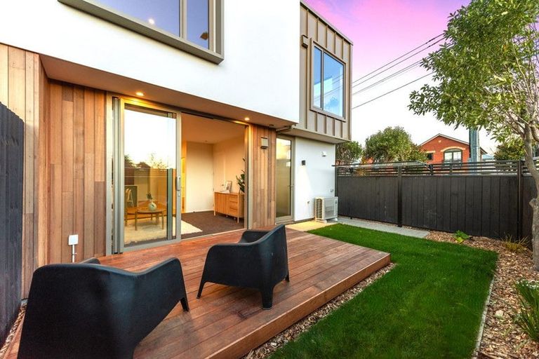 Photo of property in 1/149 Edgeware Road, St Albans, Christchurch, 8014