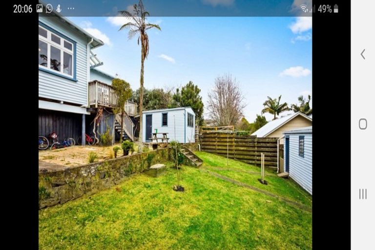 Photo of property in 20 Evans Road, Glen Eden, Auckland, 0602