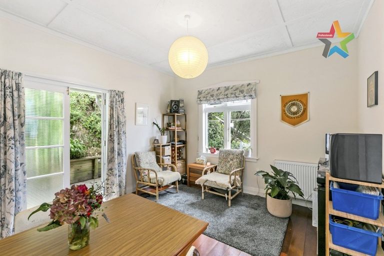 Photo of property in 38 Ribble Street, Island Bay, Wellington, 6023