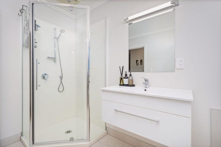 Photo of property in 10 Voyager Place, Cooks Beach, Whitianga, 3591