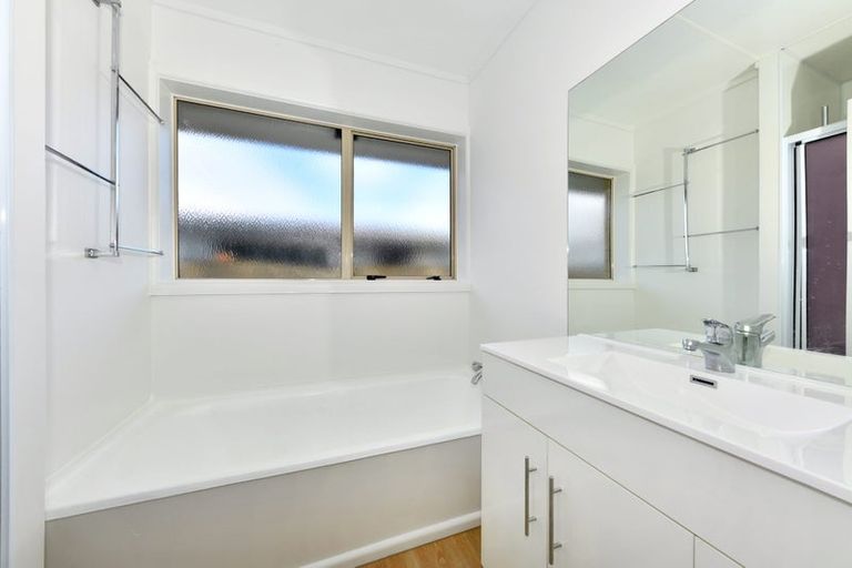 Photo of property in 8 Steele Street, Hornby, Christchurch, 8042