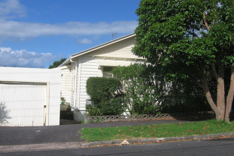 Photo of property in 6 Bulwer Street, Devonport, Auckland, 0624