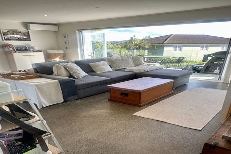 Photo of property in 4/133 Shakespeare Road, Milford, Auckland, 0620